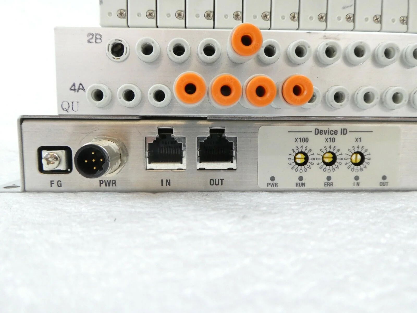AMAT Applied Materials Pneumatic Block SMC 16-Port Manifold INR587-33 ...